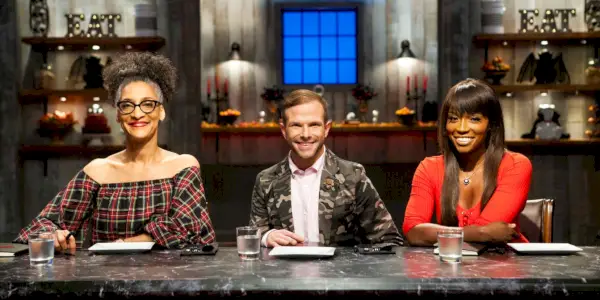 Carla Hall, Zac Young ve Lorraine Pascale, Cadılar Bayramı Pişirme Şampiyonasında jüri olarak görev yapıyor