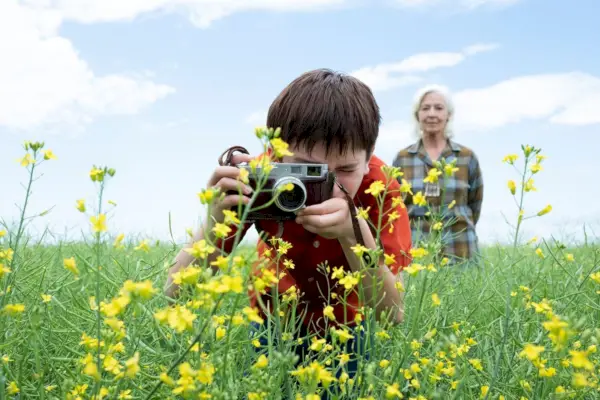 Duncan Joiner como Cole em Tales From the Loop