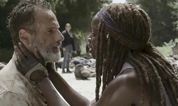 Stvari so videti vznemirljive za oboževalce Ricka in Michonne v filmu 'The Walking Dead: The Ones Who Live'