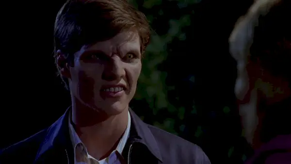 Pedro Pascal kaip Eddie filme „Buffy the Vampire Slayer“.