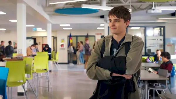 Corey Fogelmanis kaip Nathaną filme Mano gyvenimas su Walterio berniukais