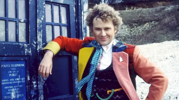 Colin Baker dans le rôle du sixième docteur (BBC)