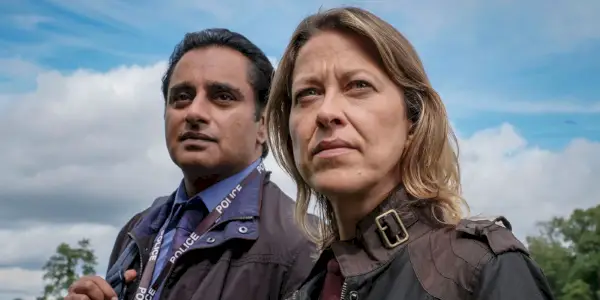 Sanjeev Bhaskar og Nicola Walker i Unforgotten