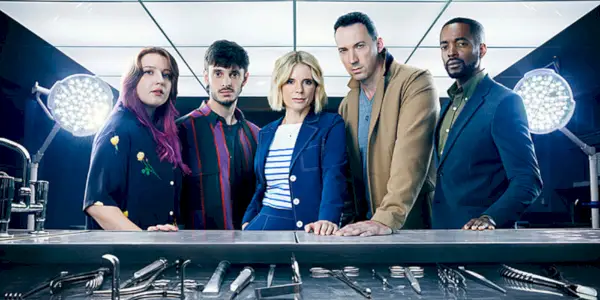 Skådespelarna i Silent Witness säsong 27, inklusive Emilia Fox som Dr Nikki Alexander, David Caves som Jack Hodgson, Alastair Michael som Velvy Schut, Aki Omoshaybi som Dr Gabriel Folukoya och Rhiannon May som Cara Connelly