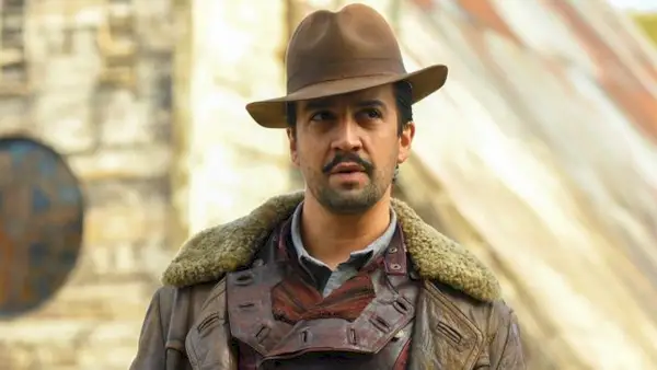 Lin Manuel-Miranda som Lee Scoresby i His Dark Materials