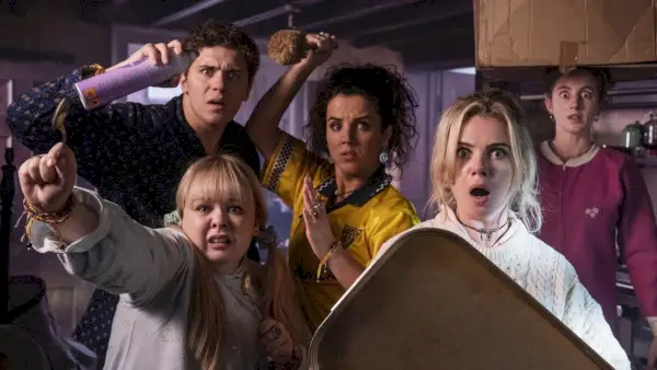 Vai būs “Derry Girls” 4. sezona? Atbildēja