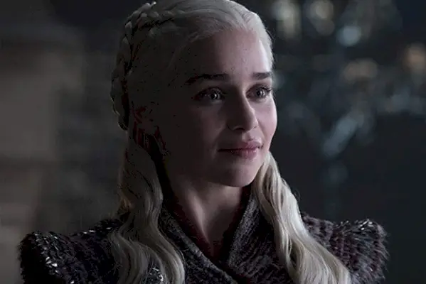 HBO'da Daenerys Targaryen'in yakın çekimi