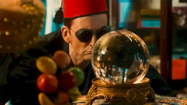 Tous les délicieux petits œufs de Pâques de la saison 2 de « Good Omens »